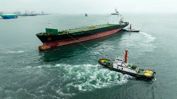 Saudi-Led Coalition Steps Up Red Sea Vessel Protection Amid Growing Houthi Threat